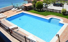 Apartamentos Sinas Playa